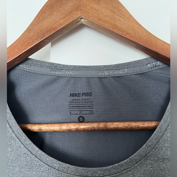 Nike Pro Performance Top - Picture 2 of 3
